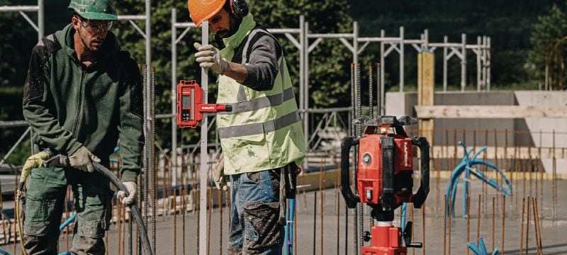 Nivel láser rotativo de pendiente simple PR 40-22 Robusto nivel de láser rotativo exterior con funciones automáticas para nivelado, alineación, inclinación y cálculo de escuadras de larga distancia (plataforma de batería Nuron) Aplicaciones 1