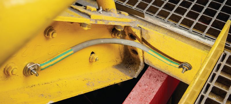 Perno ajustable S-BT-ER HC Perno roscado atornillado (acero inoxidable, rosca Witworth) para conexiones eléctricas en acero en entornos altamente corrosivos, sección transversal máxima recomendada de cable conectado de 4/0 AWG Aplicaciones 1