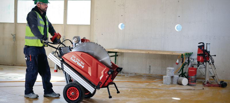 Hoja de sierra mural SPX LCS Equidist (60H: válida para sistemas Hilti y Husqvarna®) Hoja de sierra mural (5-10 kW) de alto desempeño que ofrece una elevada velocidad de corte y mayor duración en concreto reforzado (eje de 60H válido para las sierras murales de Hilti y Husqvarna®) Aplicaciones 1